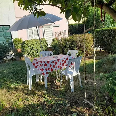 I Cuculi Vacation In 度假居 卢卡